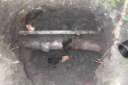 Broken pipe
