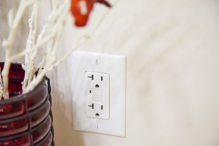 outlets installed on kitchen counter