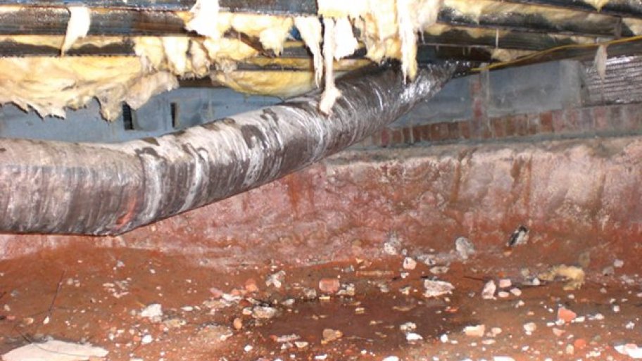 Crawl space